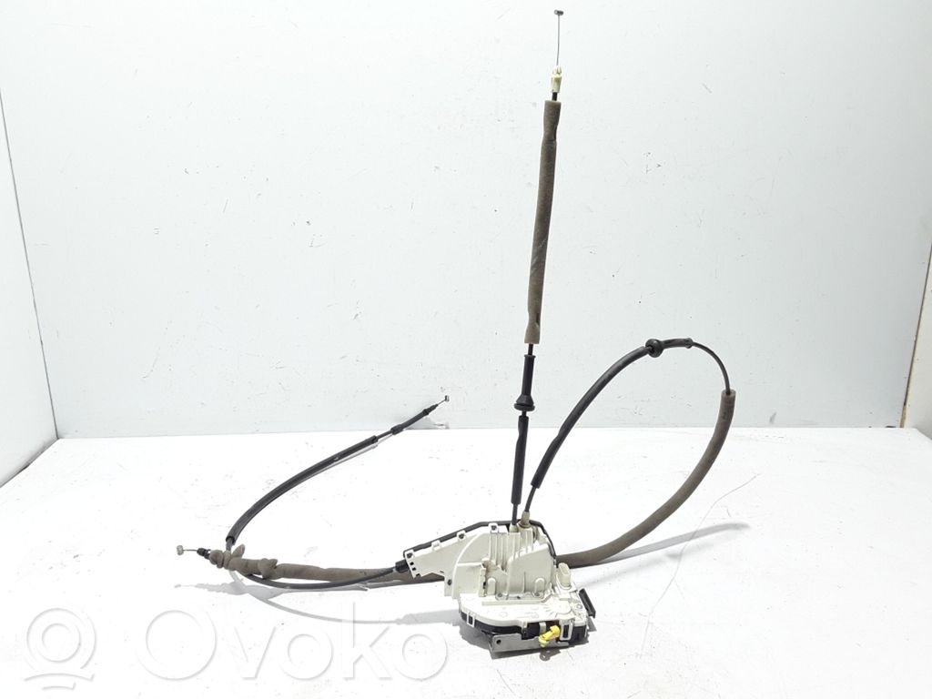 Front door lock   04589913AF