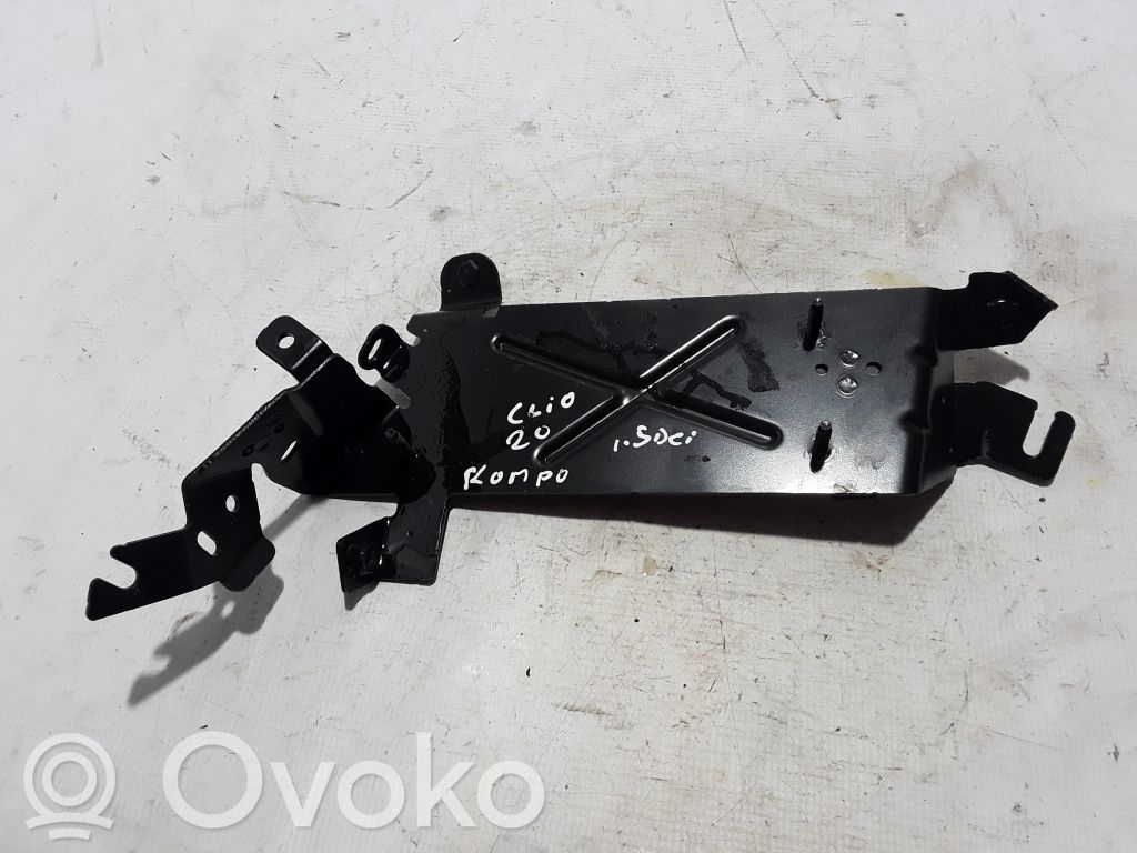 Renault Clio V Other engine bay part 