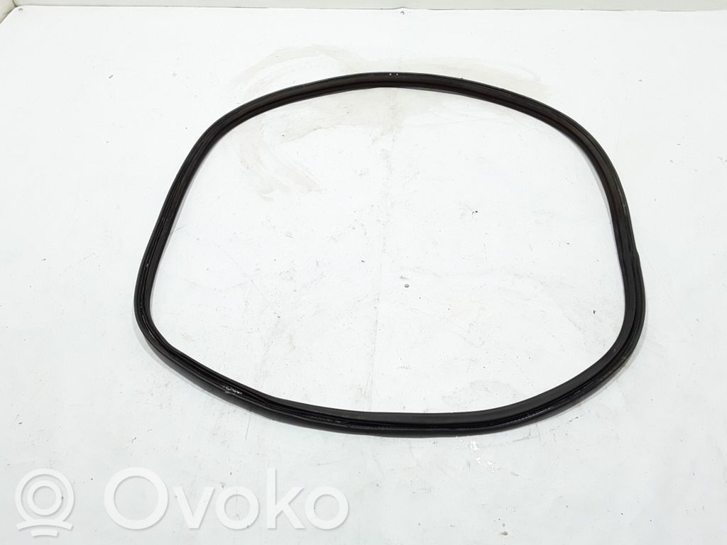 Renault Clio V Trunk rubber seal (body) 