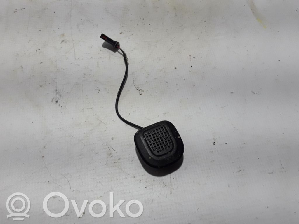 Microphone (bluetooth/phone)   68207349AB