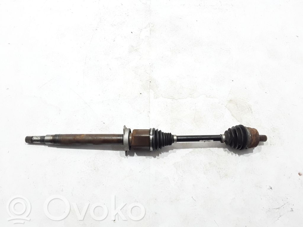 Volvo XC40 Półoś przednia 