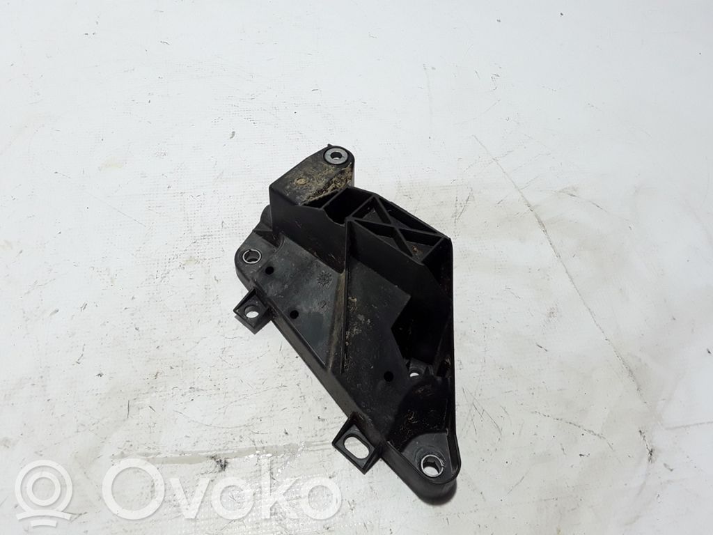Chrysler Pacifica Fixation de radiateur 