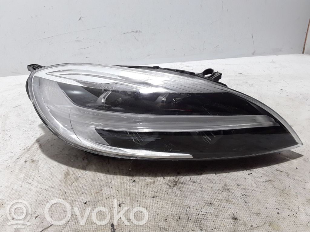 Volvo V40 Scheinwerfer 