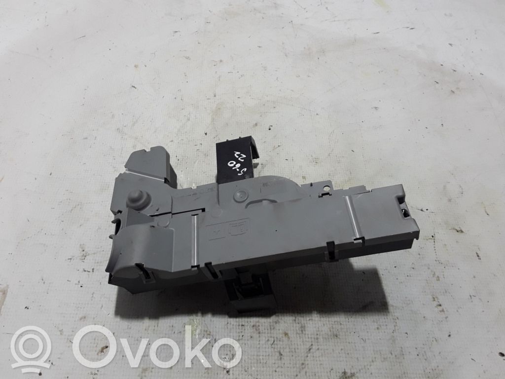 Volvo S60 Plus / Klema / Przewód akumulatora 