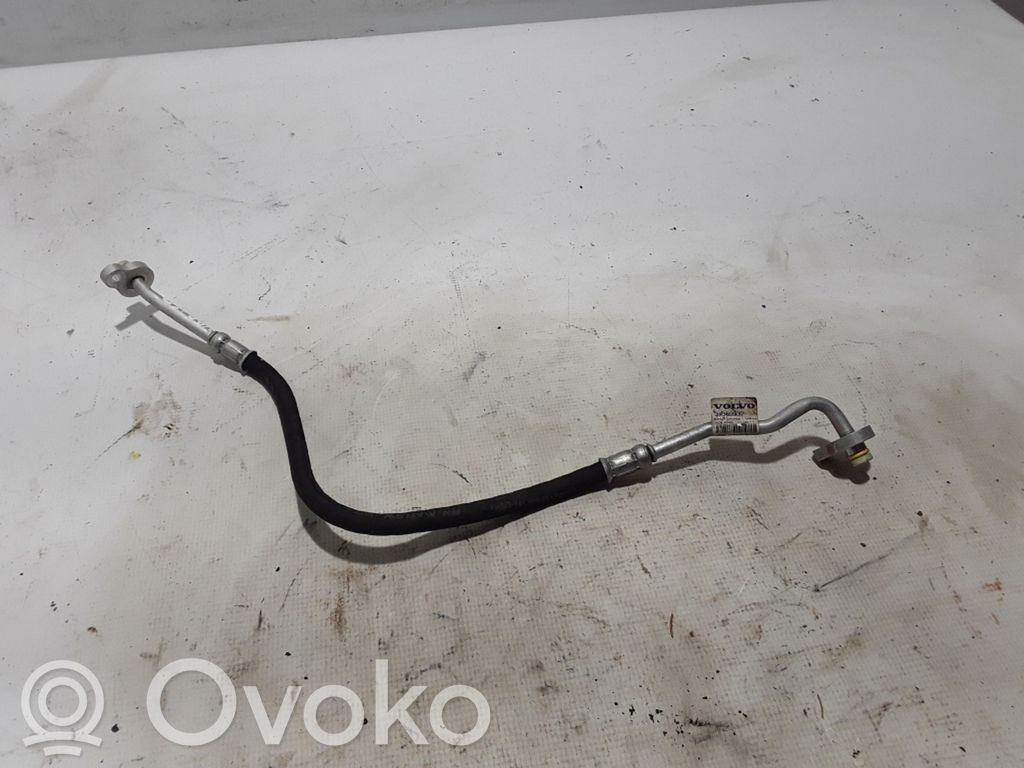 Volvo S90, V90 Conductă/furtun aer condiționat (A/C) 