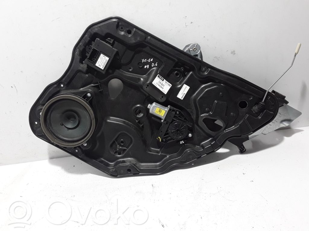 Volvo XC60 Meccanismo di sollevamento del finestrino posteriore senza motorino 
