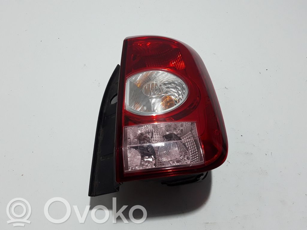 Dacia Duster Rear/tail lights 