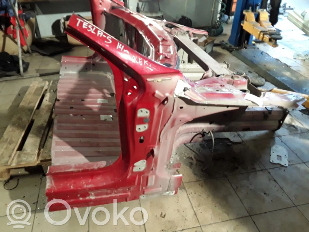Tesla Model S Front quarter panel 