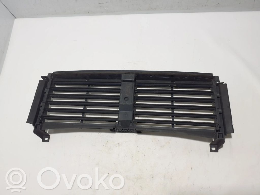 Renault Trafic III (X82) Wlot / Kanał powietrza intercoolera 