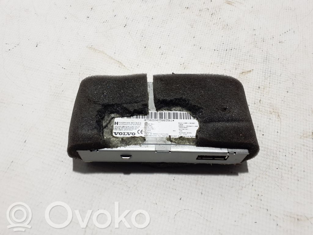 Radio / CD-Player / DVD-Player / Navigation   30730141,8X2318C941AB