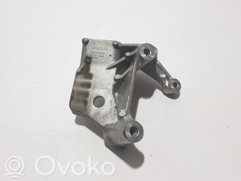 Engine mounting bracket   31480551