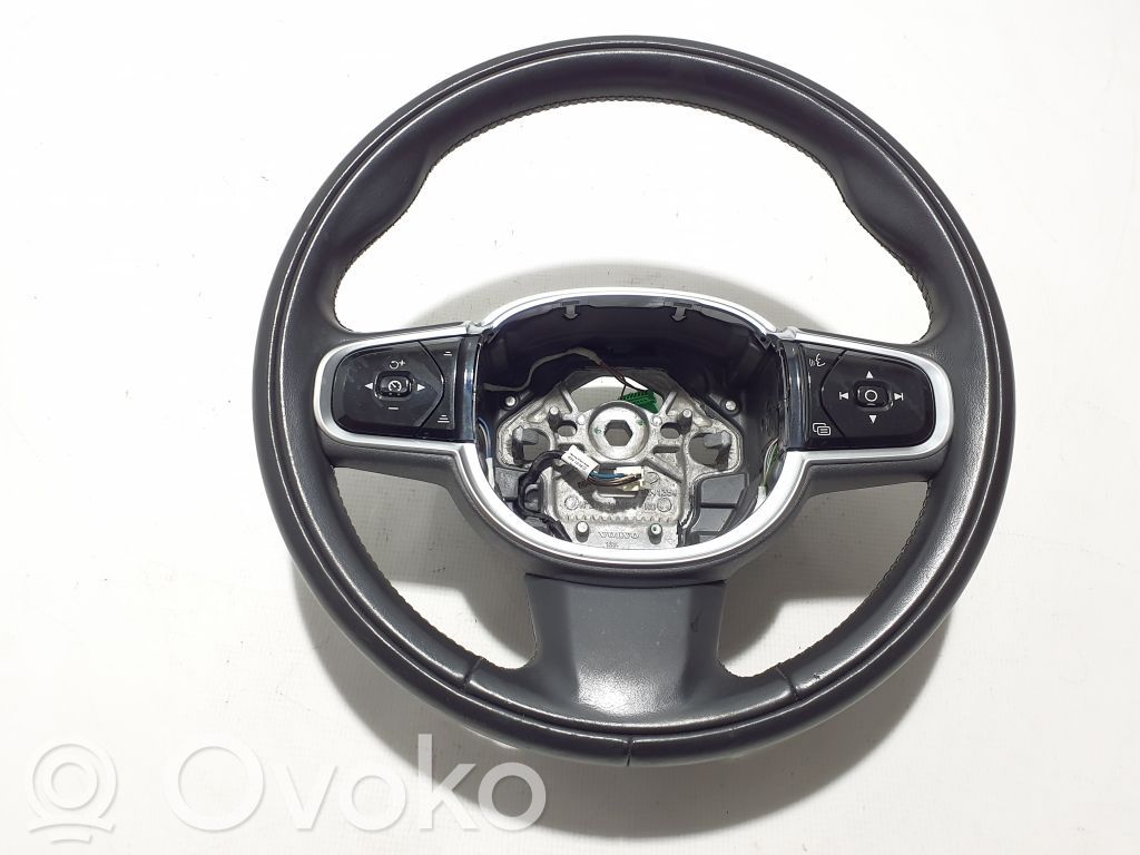 Ohjauspyörä   31407817