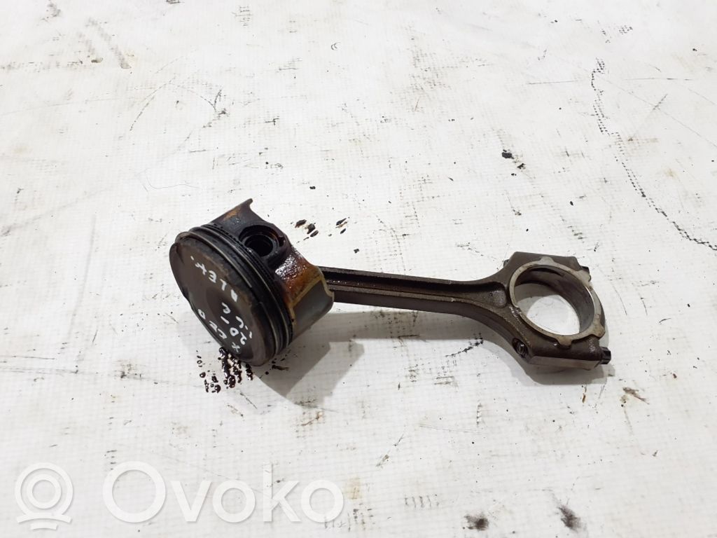 KIA Xceed Pistón con biela 