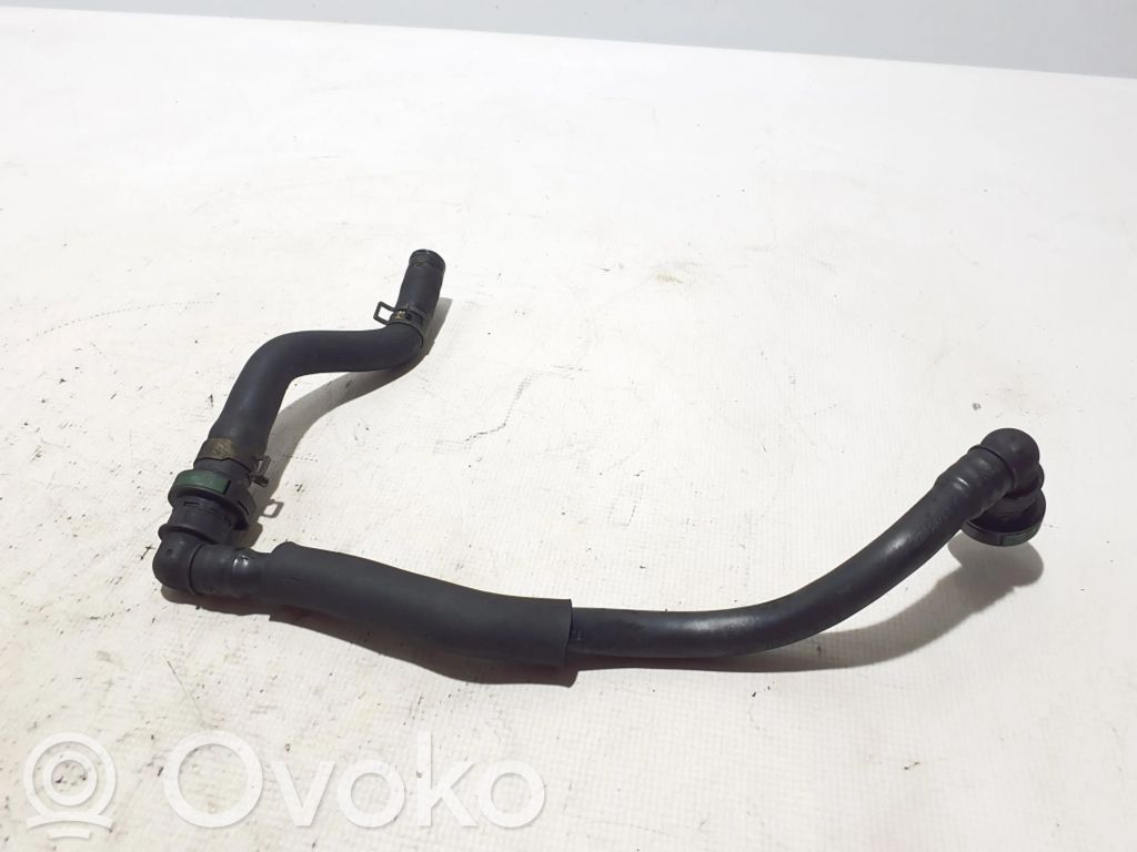 Tuyau de liquide de refroidissement moteur   364943DAJ5