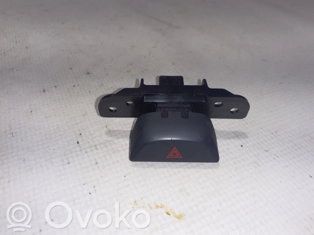 Nissan Pulsar Hazard light switch 