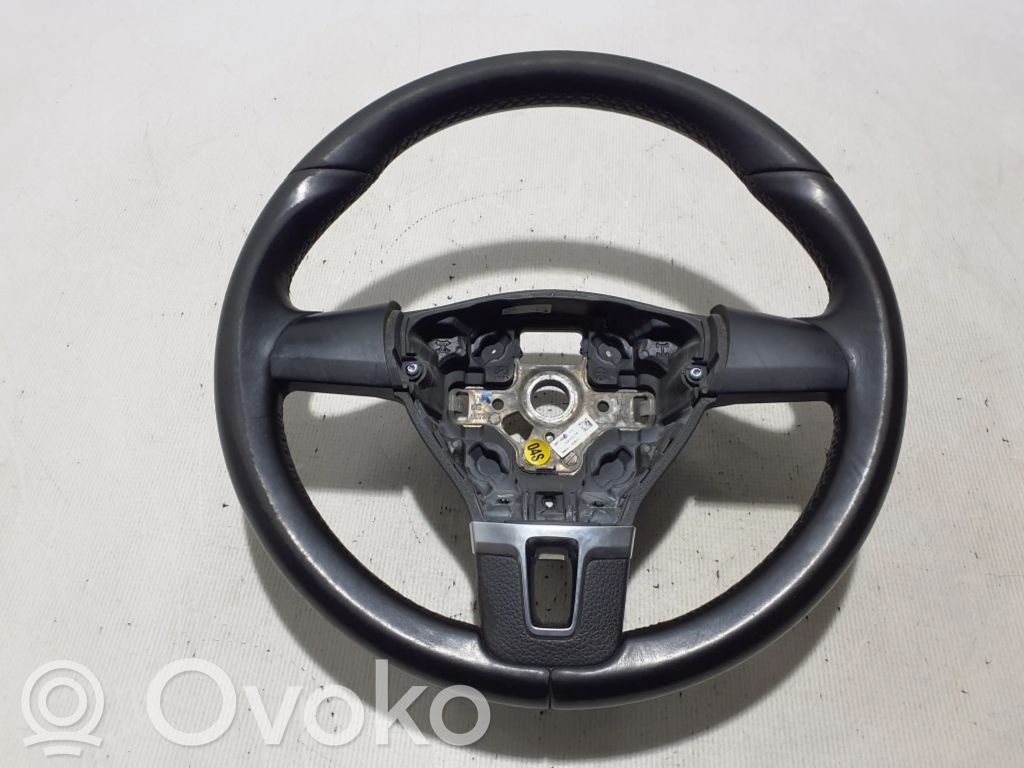 Volkswagen Amarok Ohjauspyörä 