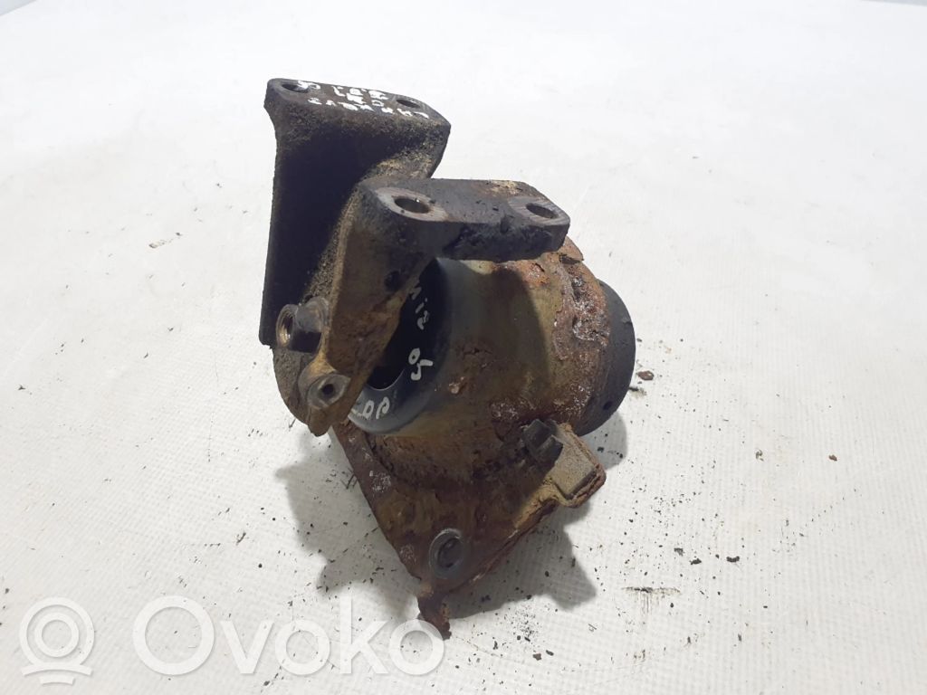Toyota Land Cruiser (J120) Wspornik / Mocowanie silnika