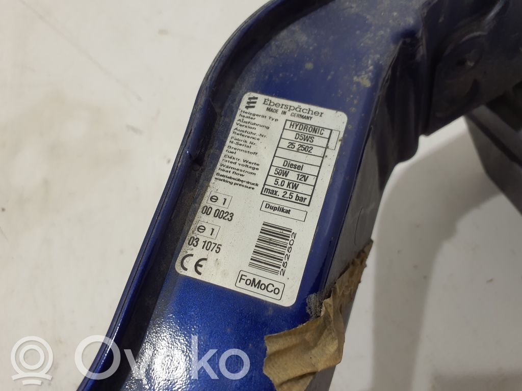 Ford Kuga II Radiatorių panelė