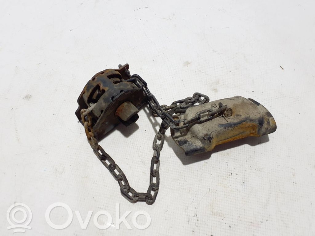 Toyota Hilux (AN120, AN130) Supporto di montaggio ruota di scorta