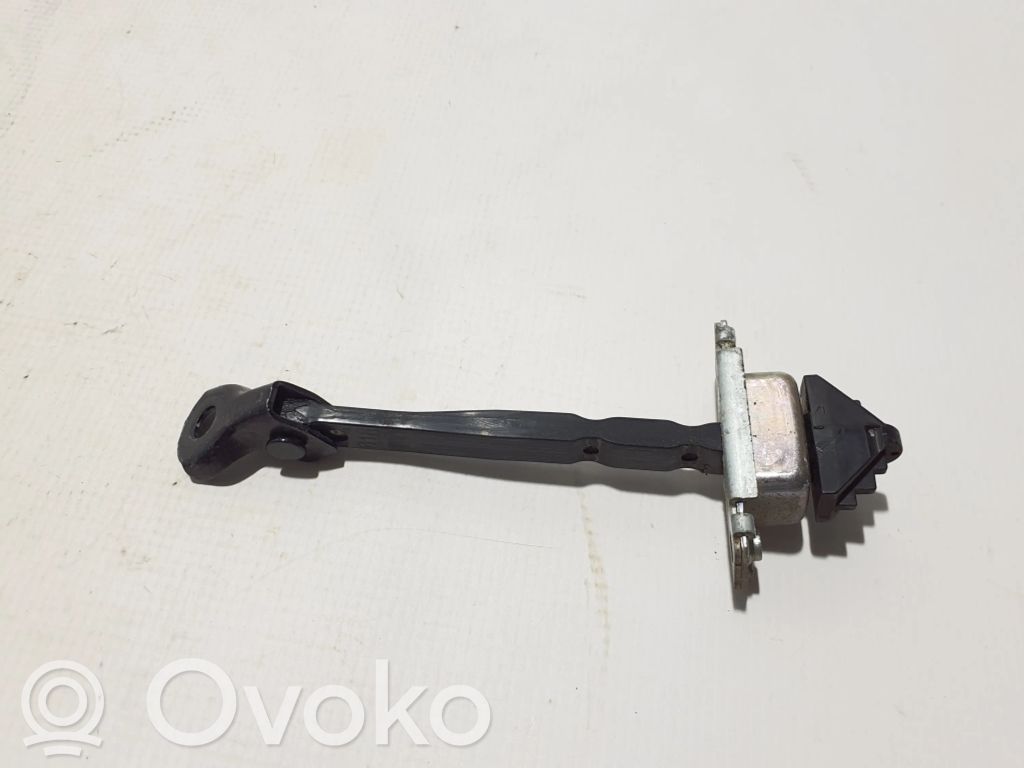 Mazda CX-3 Etuoven pidätin 