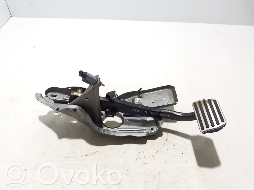 Volvo XC40 Jarrupoljin 