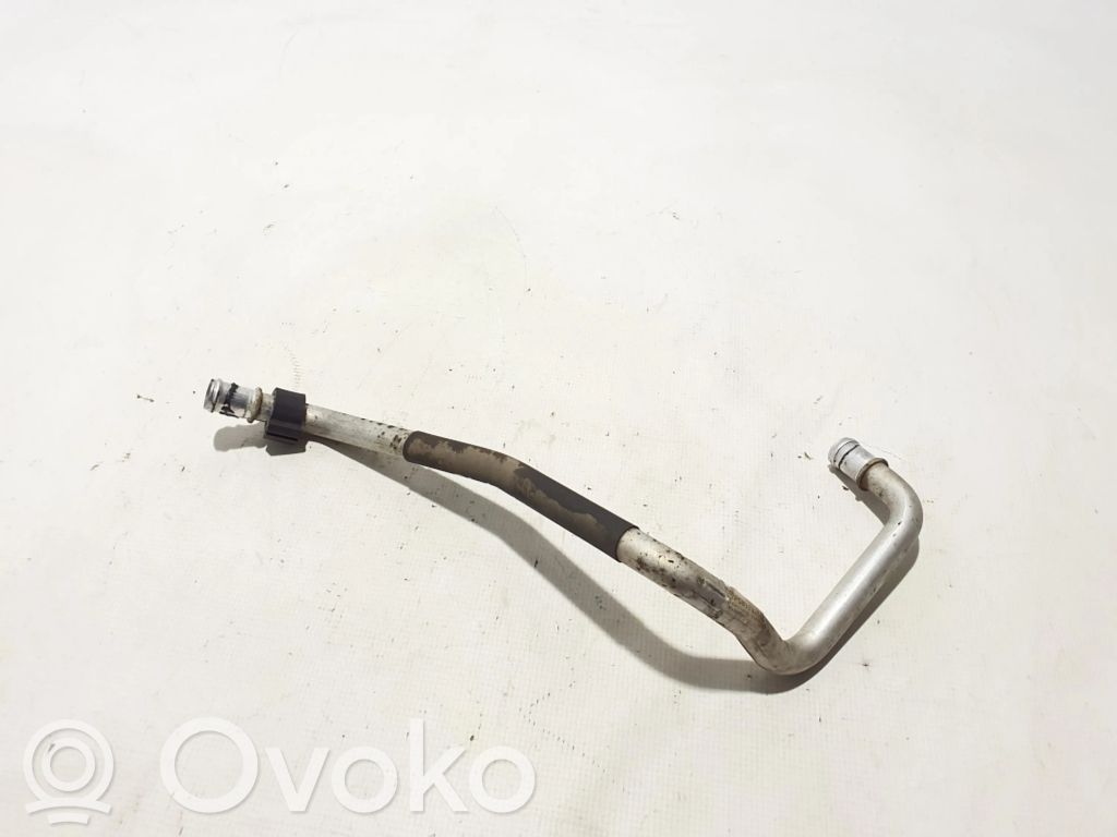 Volkswagen Touareg II Jarrun tyhjiöletku 