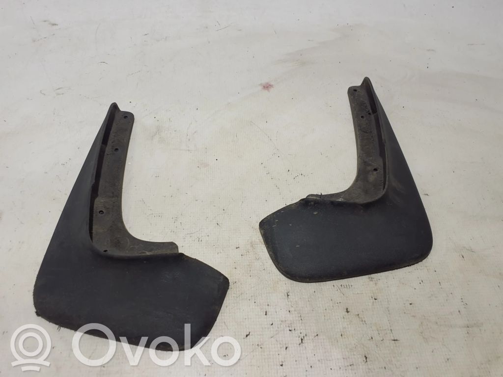 Volvo S80 Eturoiskeläppä 