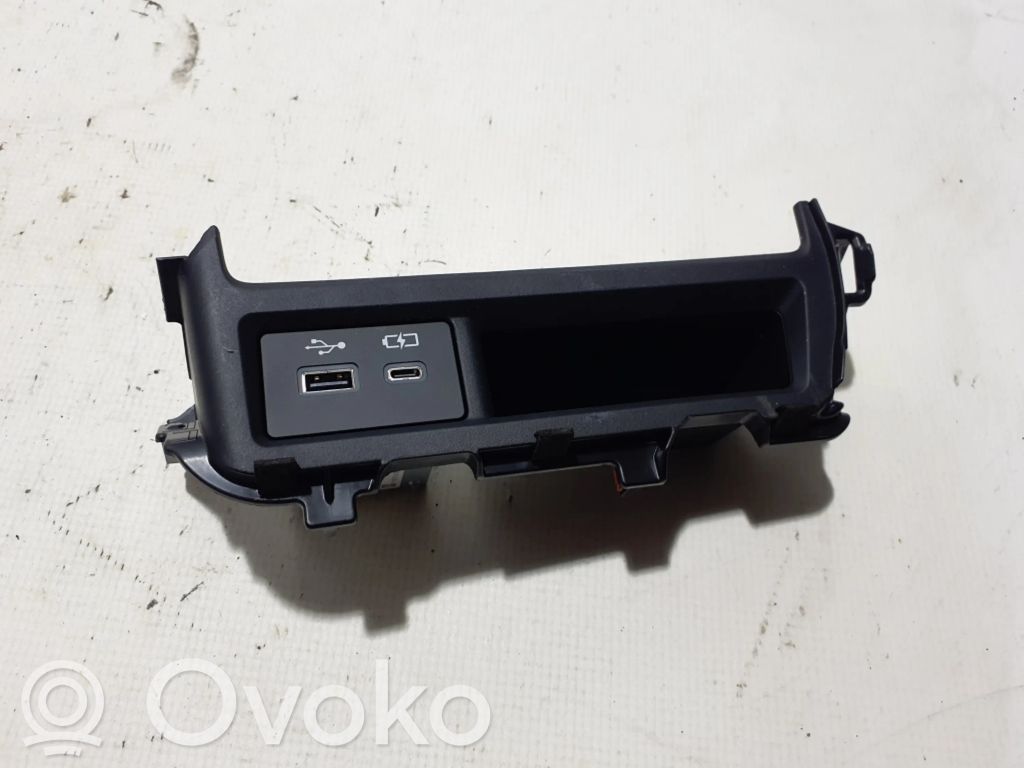 Lexus NX Enchufe conector USB 