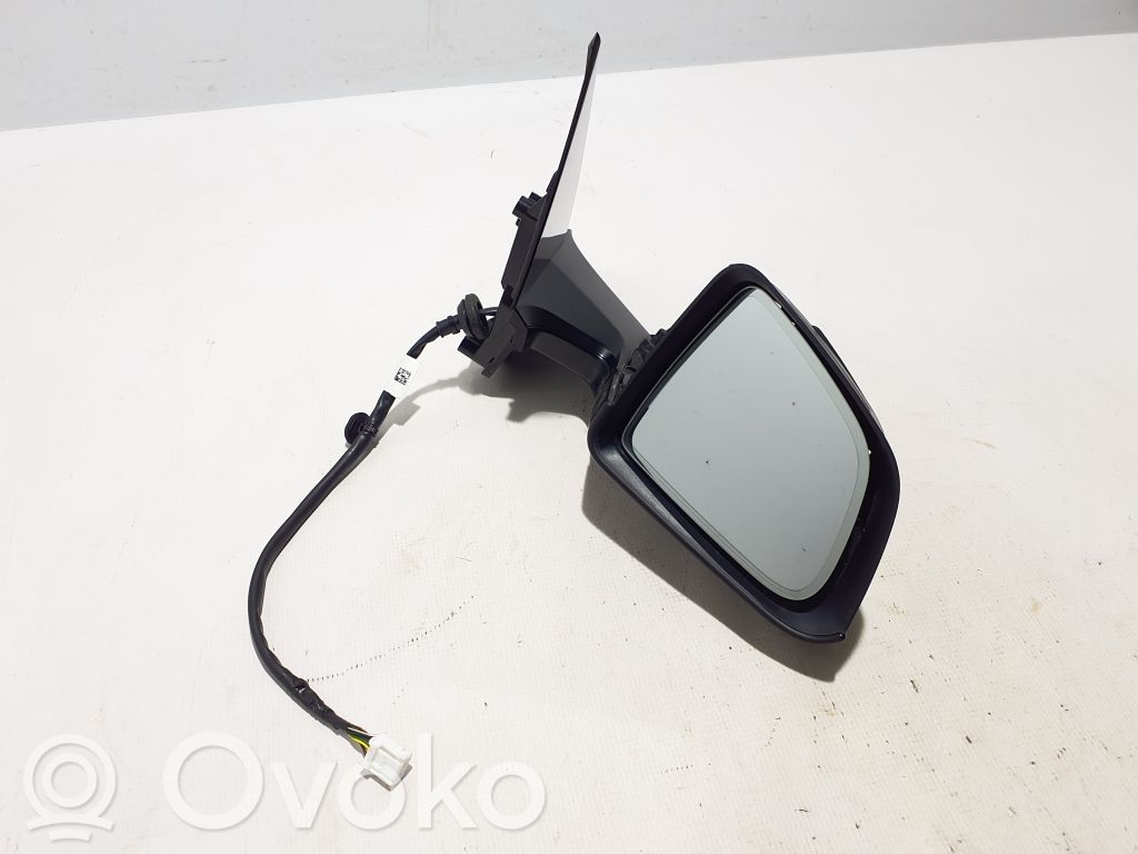 Tesla Model Y Spogulis (elektriski vadāms) 