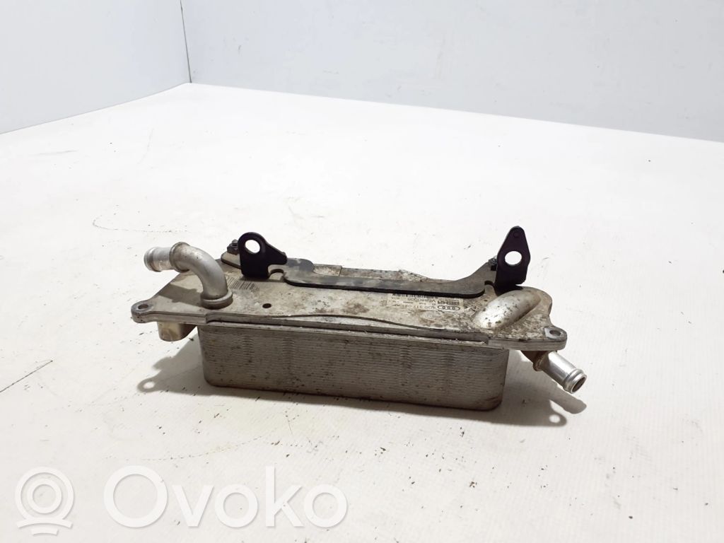 Audi A6 S6 C7 4G Supporto di montaggio del filtro dell’olio 