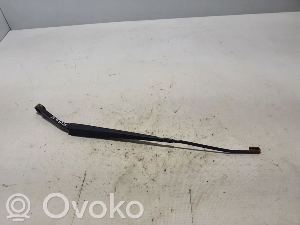 Nissan NV200 Ramię wycieraczki szyby przedniej / czołowej 