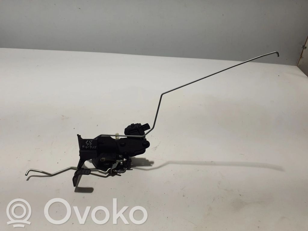 Dacia Spring Priekšpusē slēdzene 