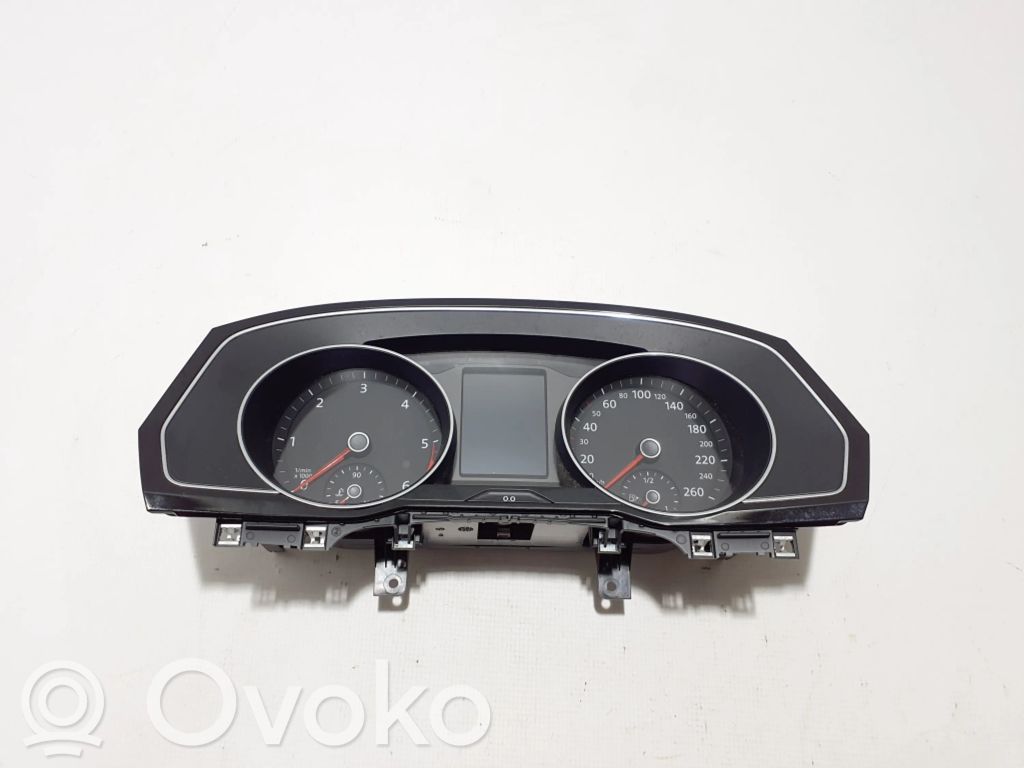 Volkswagen PASSAT B8 Tachimetro (quadro strumenti) 