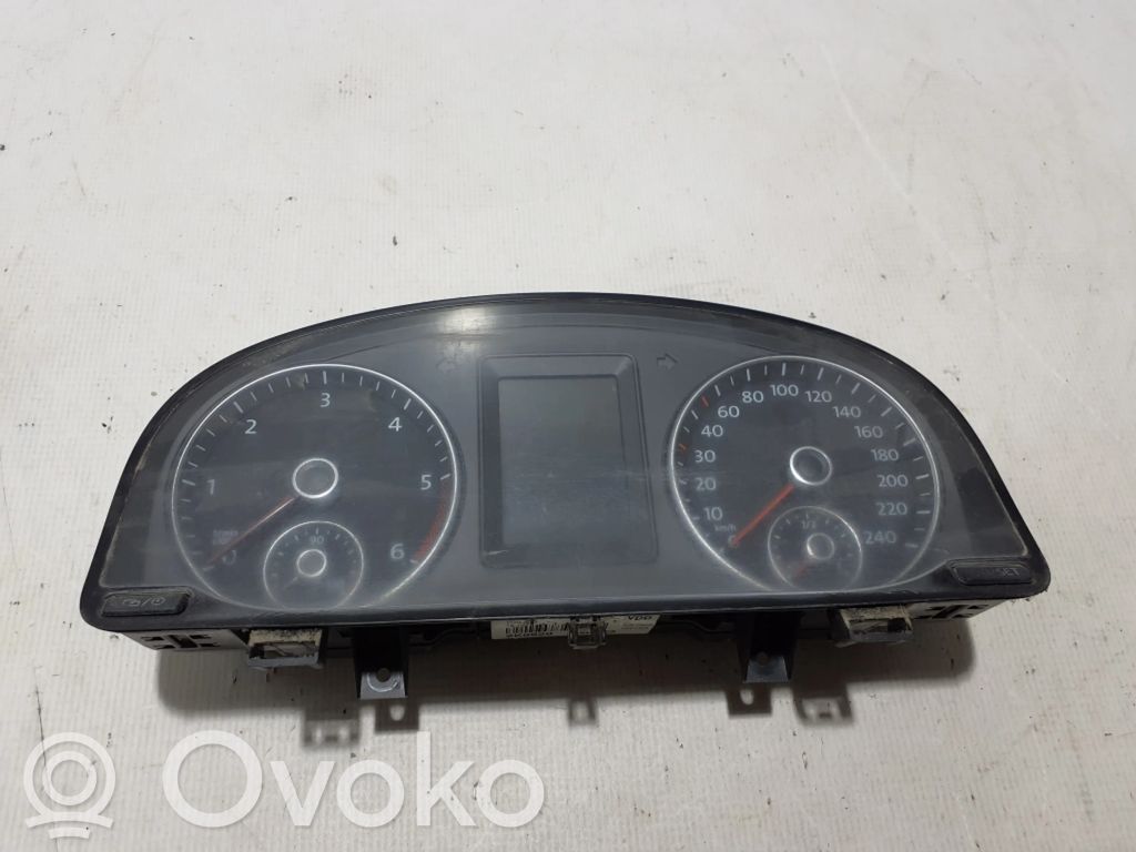 Volkswagen Caddy Speedometer (instrument cluster) 