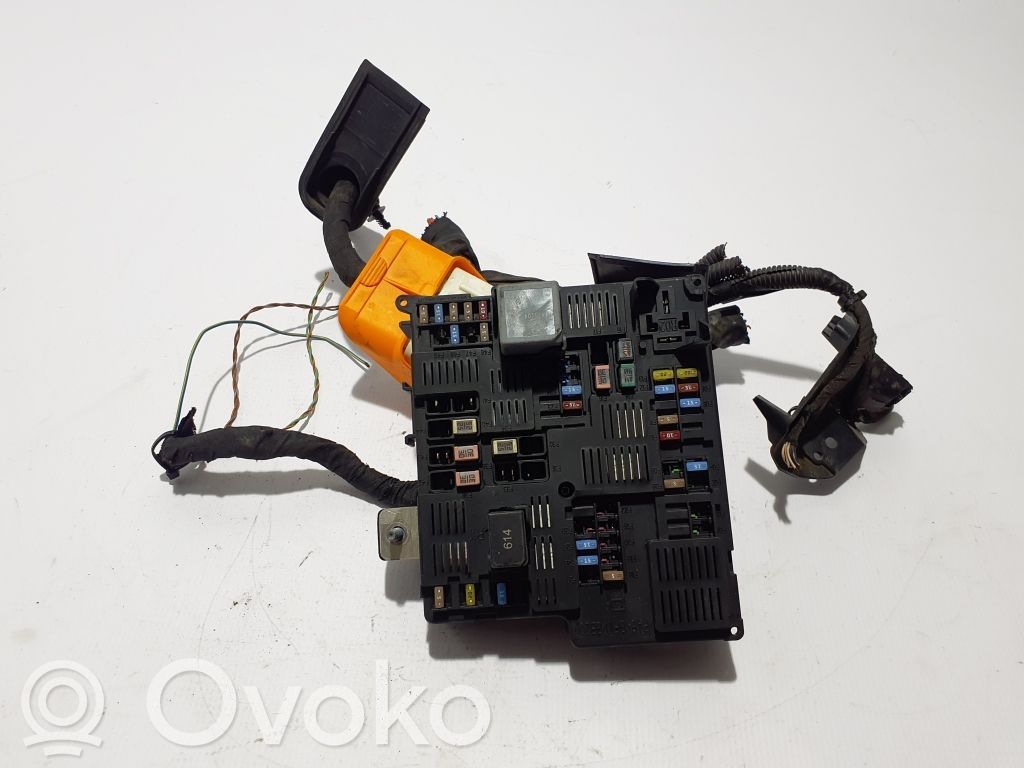 Volvo S60 Fuse module 