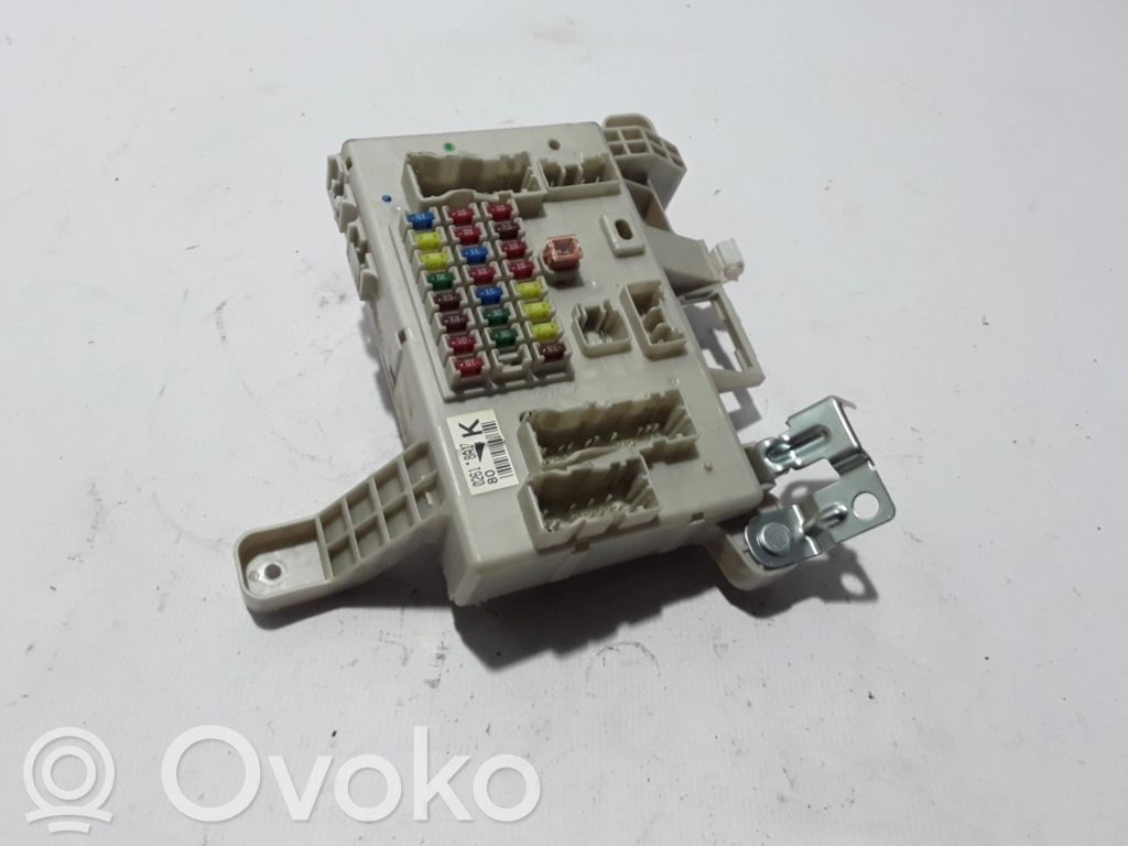 Toyota Land Cruiser (J120) Sicherungskasten