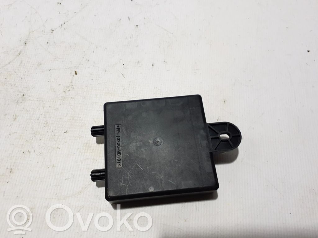 Muut ohjainlaitteet/moduulit   231A06426R