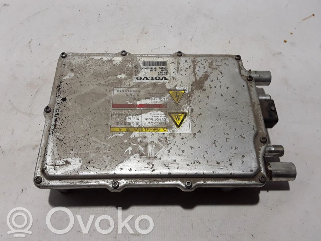 Inversor/convertidor de voltaje   32263368