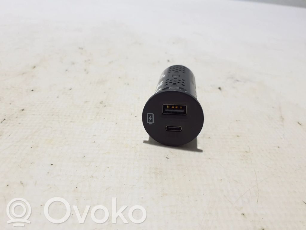 Enchufe conector USB   MU5T19J211GA