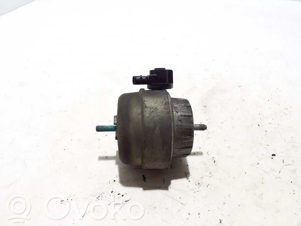 Engine mount bracket   4F0199379H