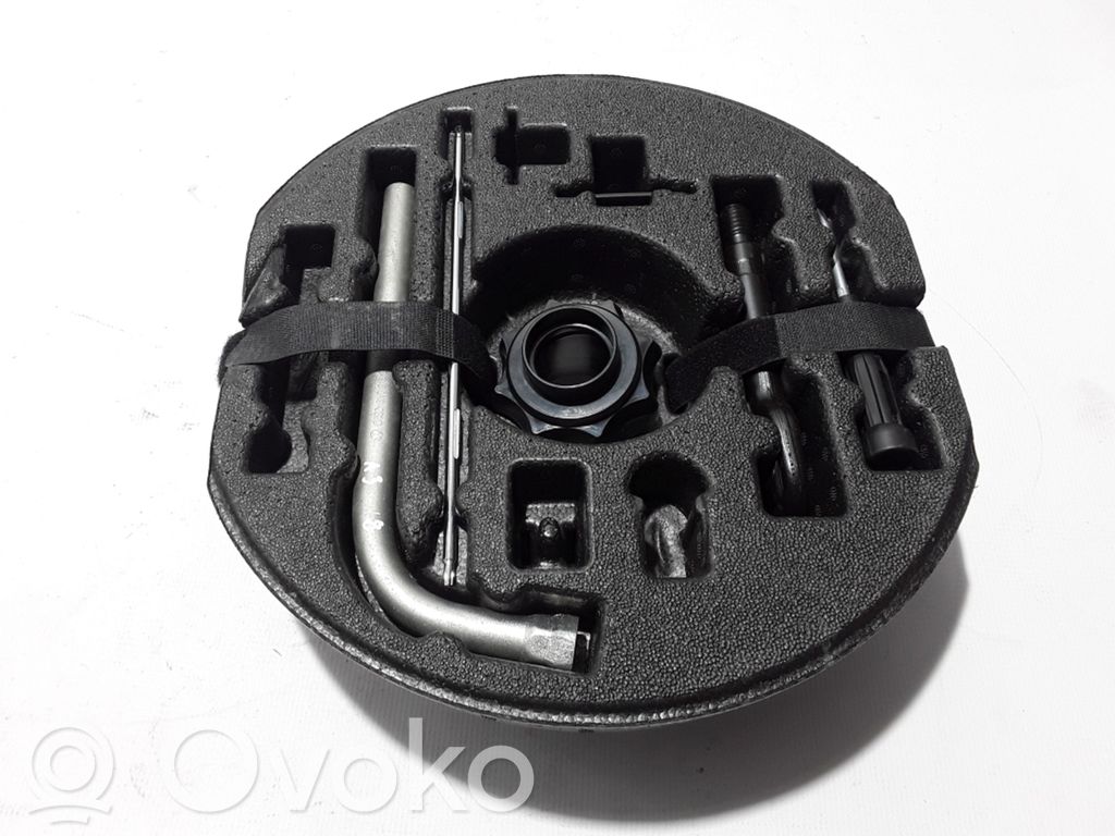 Audi A3 S3 8V Tool set 