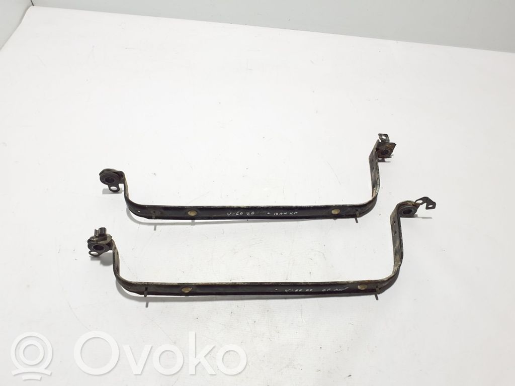 Volvo V60 Uchwyt / Mocowanie zbiornika paliwa 