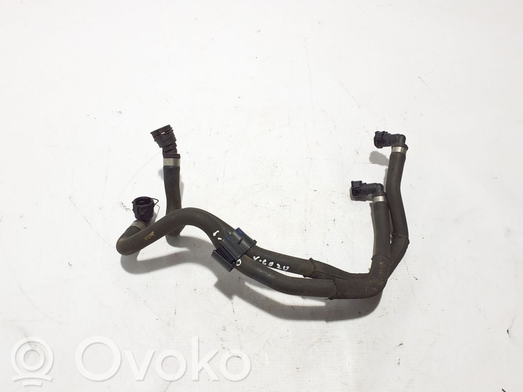 Volvo V60 Przewód / Wąż chłodnicy 