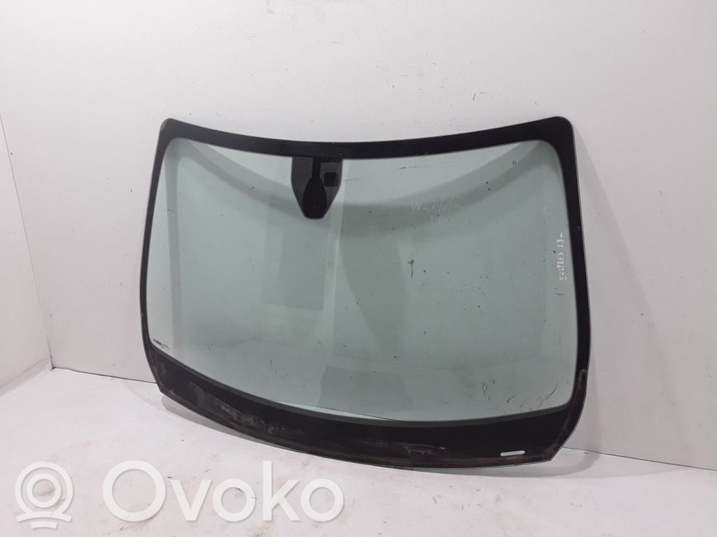 Renault Express Front windscreen/windshield window 