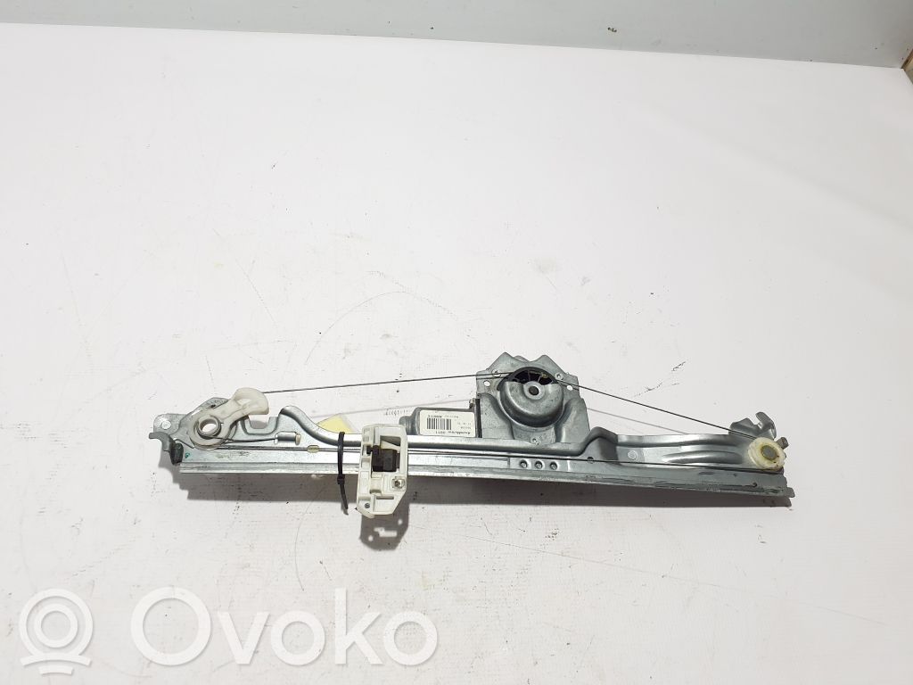 Renault Modus Mecanismo para subir la puerta delantera sin motor 