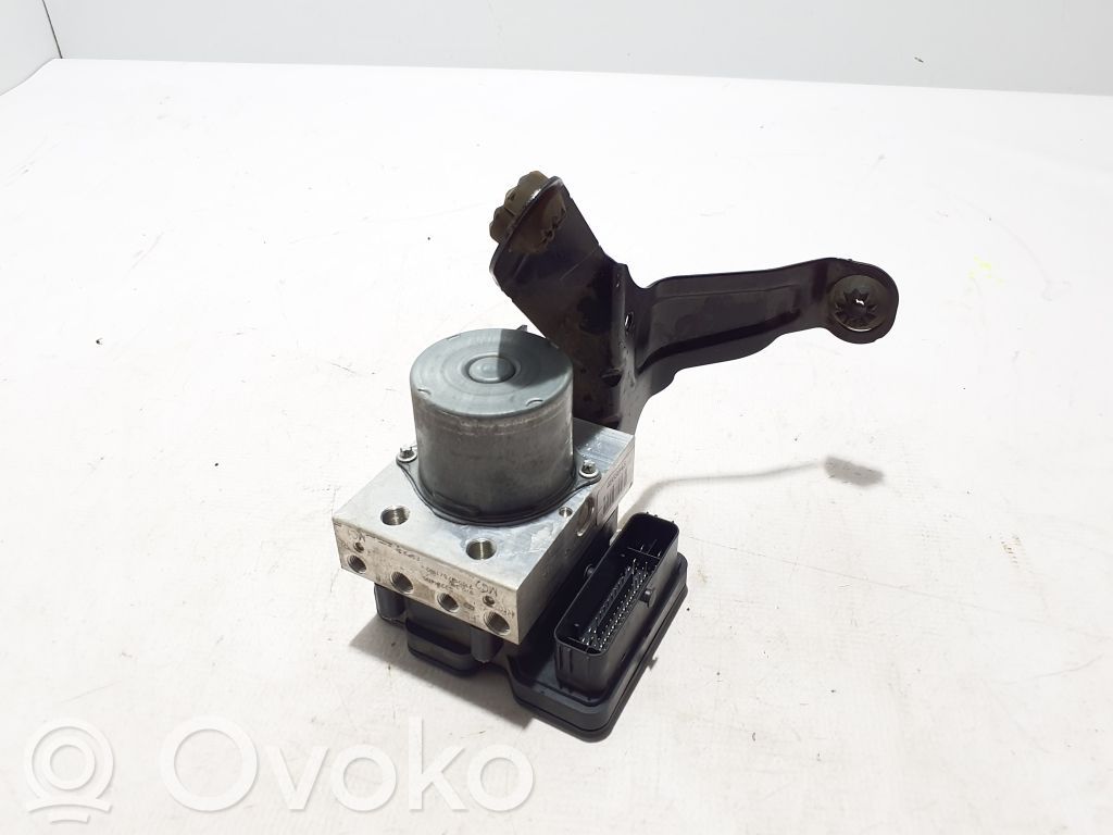 Volvo XC40 ABS Blokas 