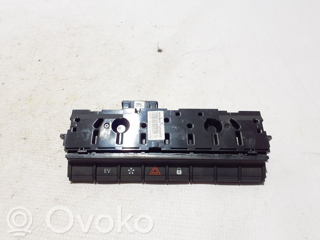 Renault Arkana Other switches/knobs/shifts 