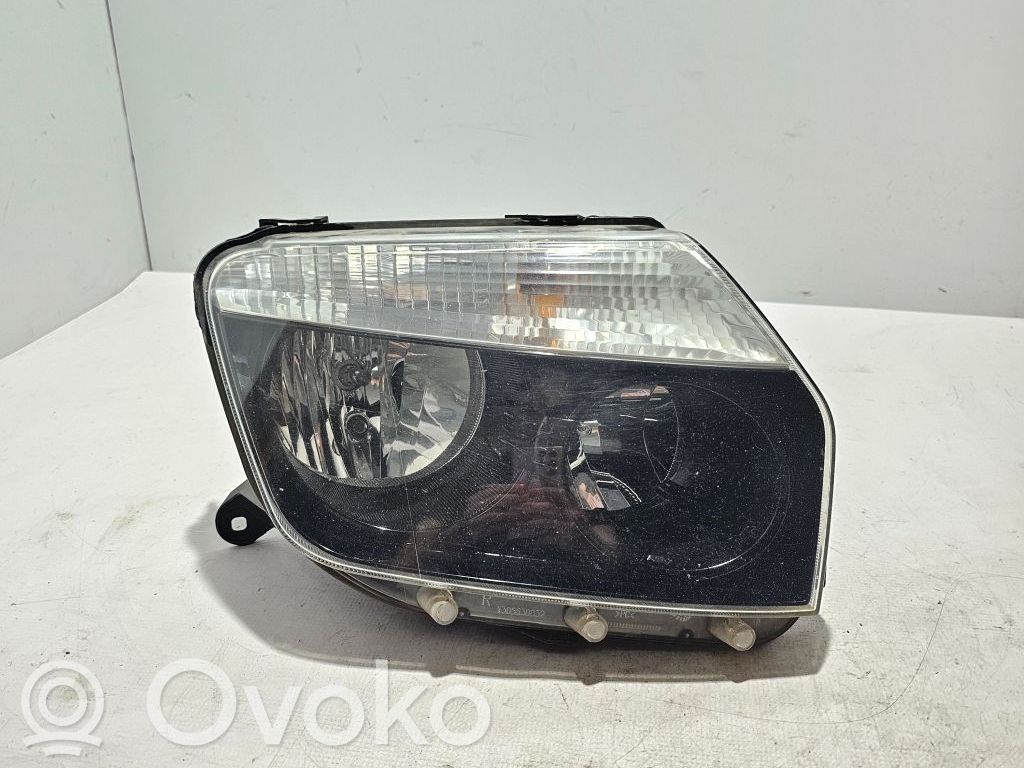 Dacia Duster Headlight/headlamp 