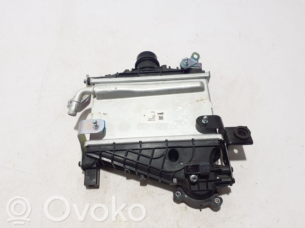 Nissan Qashqai J12 Radiator intercooler