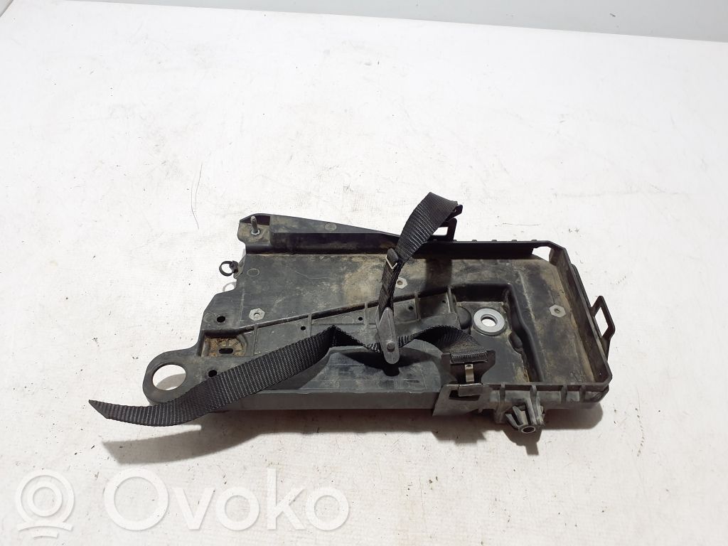 Volvo XC40 Battery bracket 